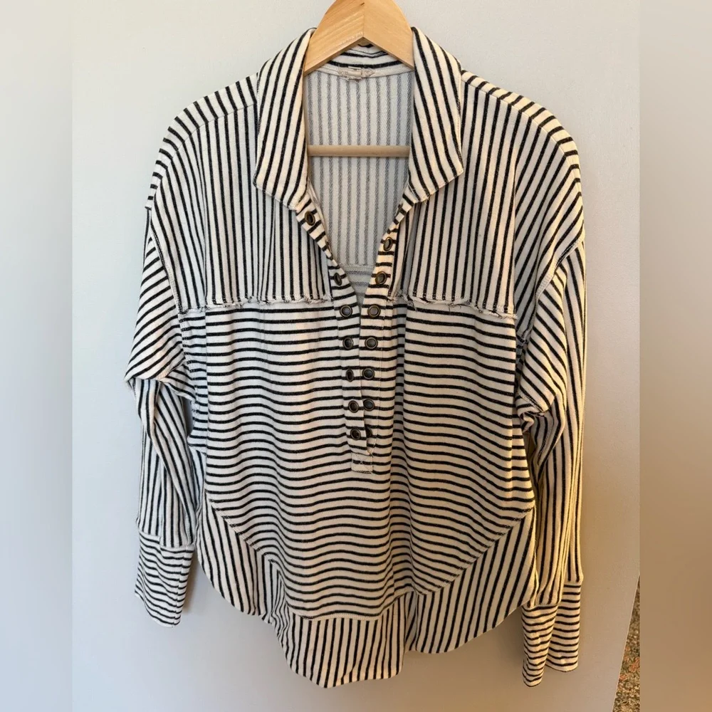 Pilcro Spliced Henley Top, ivory/black stripe, size medium - Picture 4 of 6